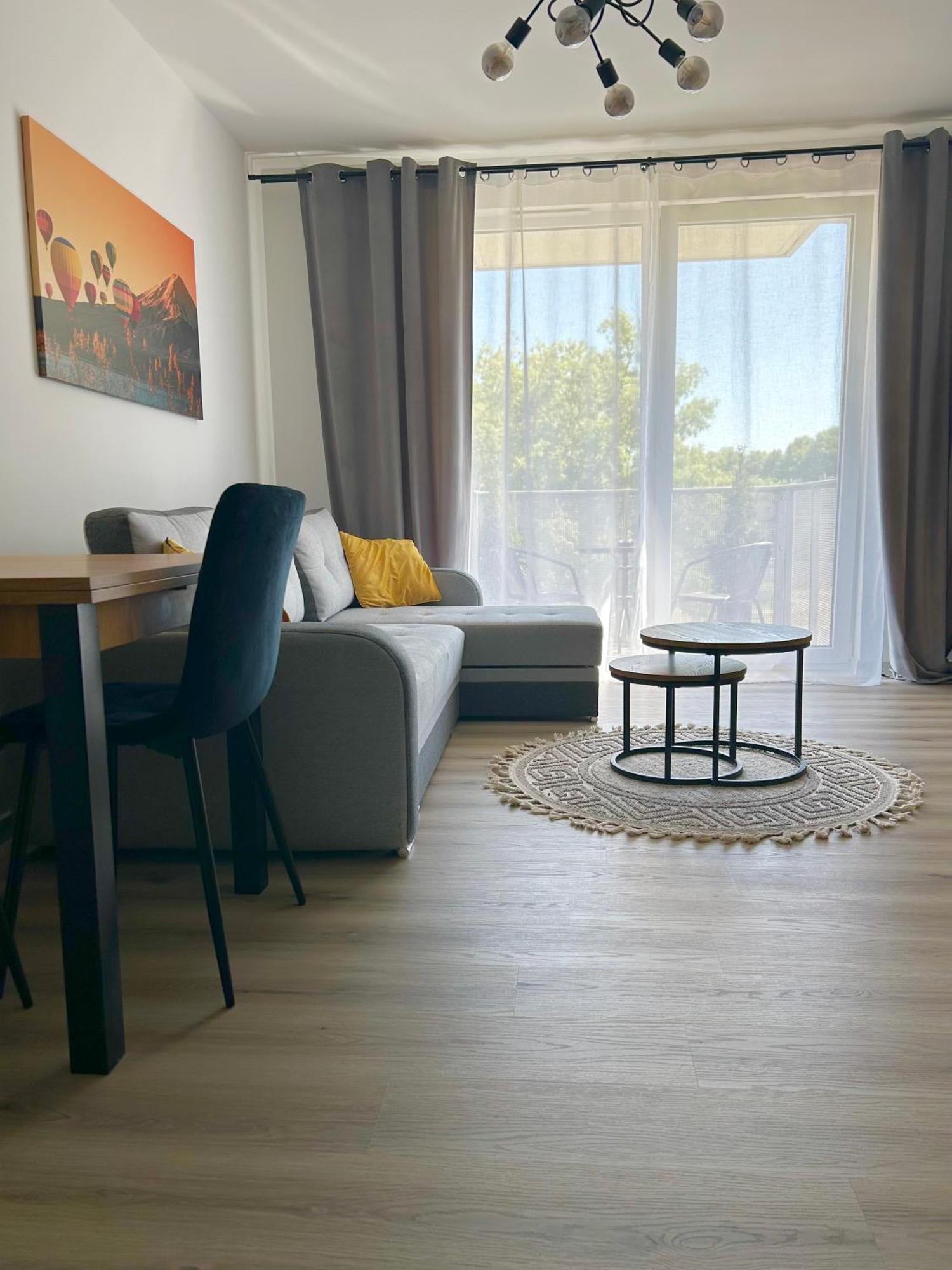 Апартаменты Apartament Akacjowa Голеню Экстерьер фото